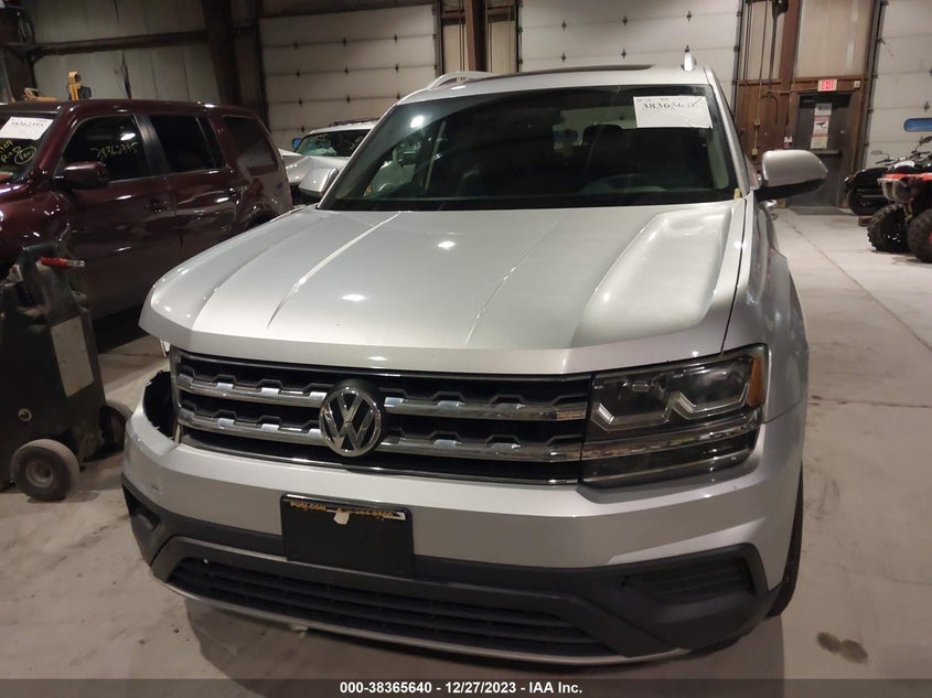 VIN 1V2HR2CA8JC500317 2018 VOLKSWAGEN ATLAS