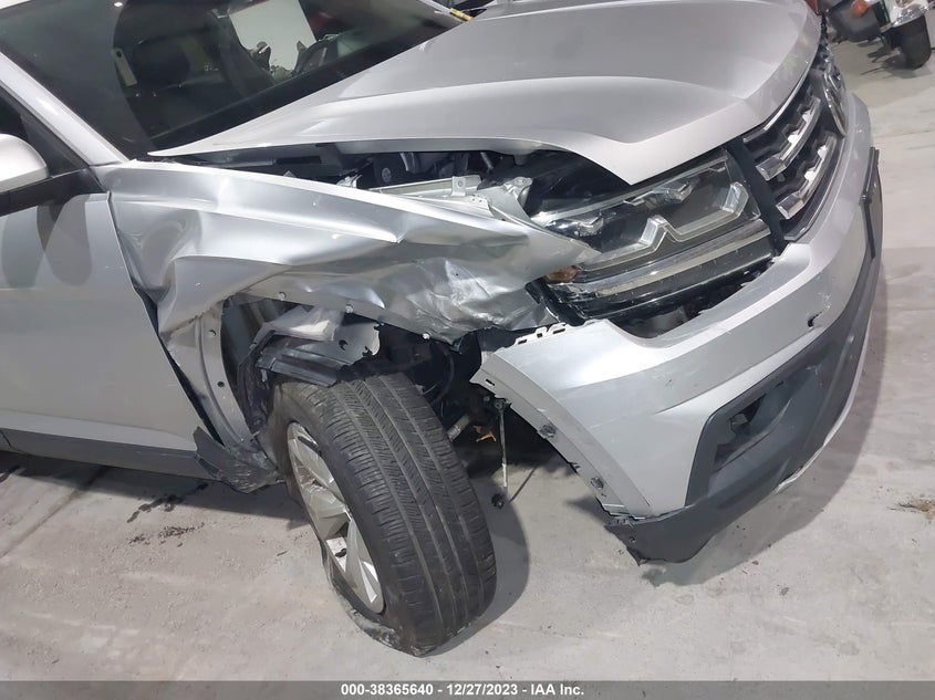 VIN 1V2HR2CA8JC500317 2018 VOLKSWAGEN ATLAS
