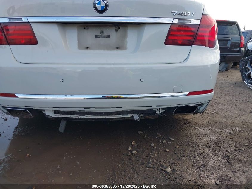 2013 BMW 740I WBAYA6C57DD143355