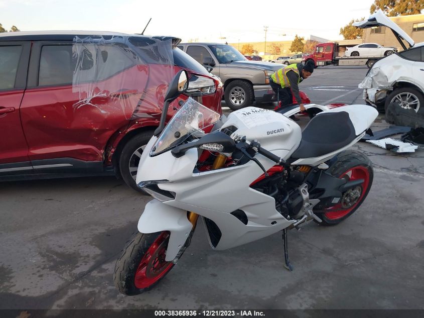 2018 DUCATI SUPERSPORT ZDMVABDS7JB006396