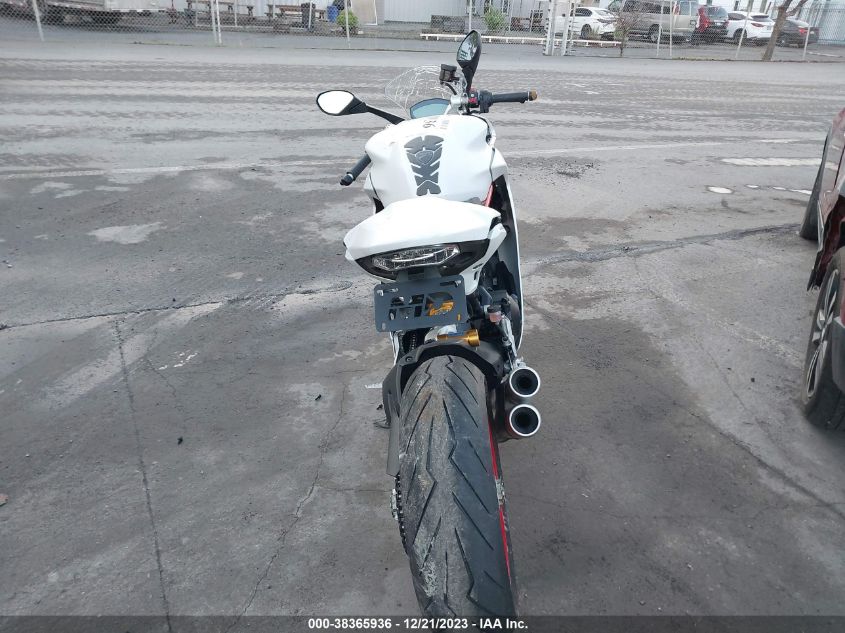 2018 DUCATI SUPERSPORT ZDMVABDS7JB006396
