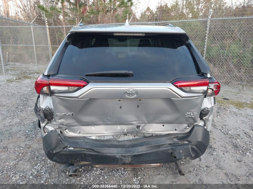 2021 TOYOTA RAV4 XLE - 2T3P1RFV6MC176069