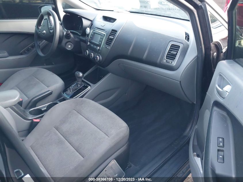 2018 KIA FORTE LX - 3KPFK4A7XJE266075