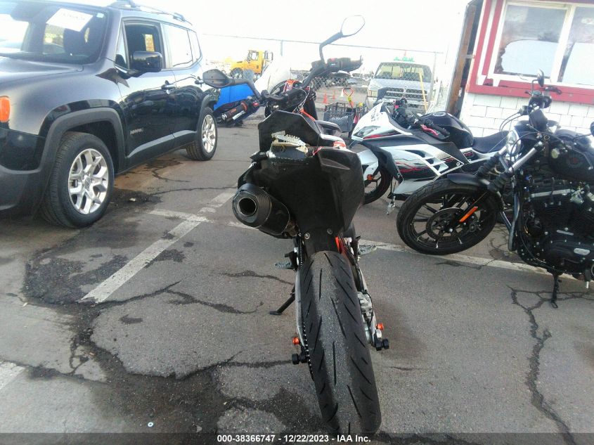 2019 KTM 690 SMC R VBKLSV402KM764084