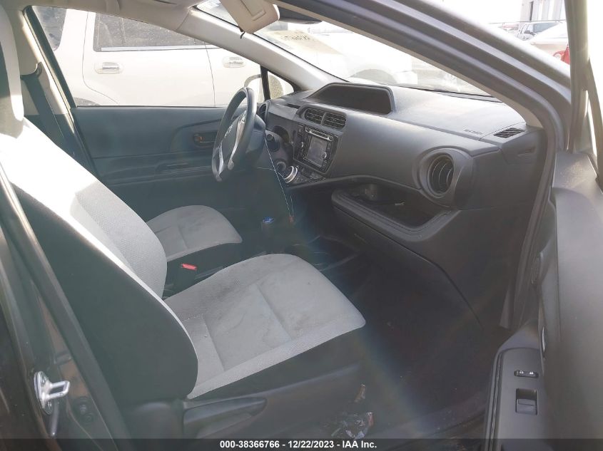 2017 TOYOTA PRIUS C ONE - JTDKDTB32H1595333