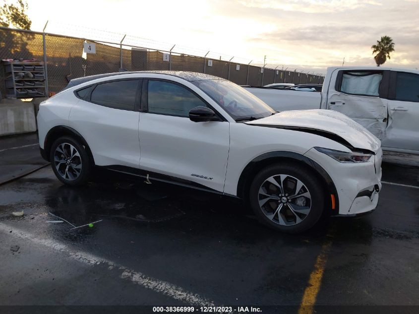 2022 FORD MUSTANG MACH-E PREMIUM - 3FMTK3R79NMA30722