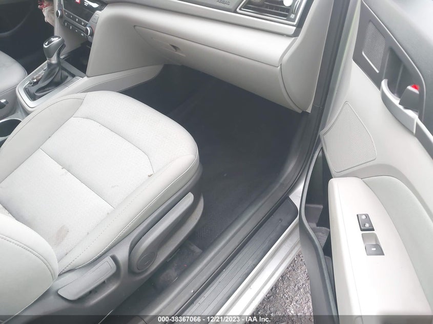 VIN 5NPD84LFXHH096476 2017 HYUNDAI ELANTRA SE/VALUE/LIMITED