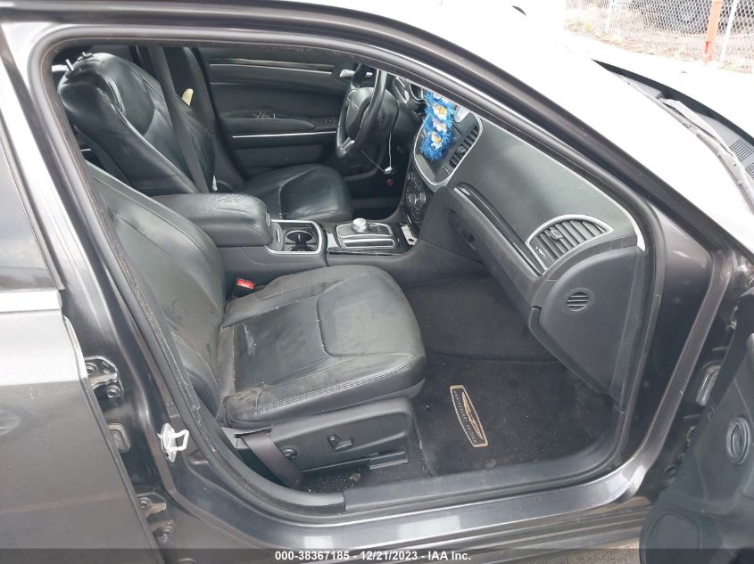 2016 CHRYSLER 300 LIMITED - 2C3CCAAG5GH141761