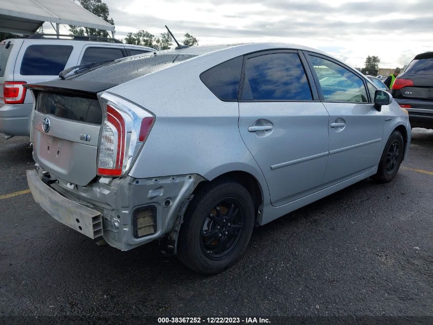 2013 TOYOTA PRIUS THREE - JTDKN3DU8D1715925