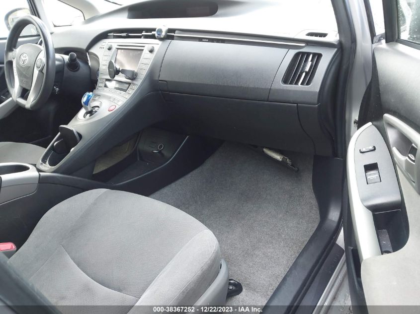 2013 TOYOTA PRIUS THREE - JTDKN3DU8D1715925