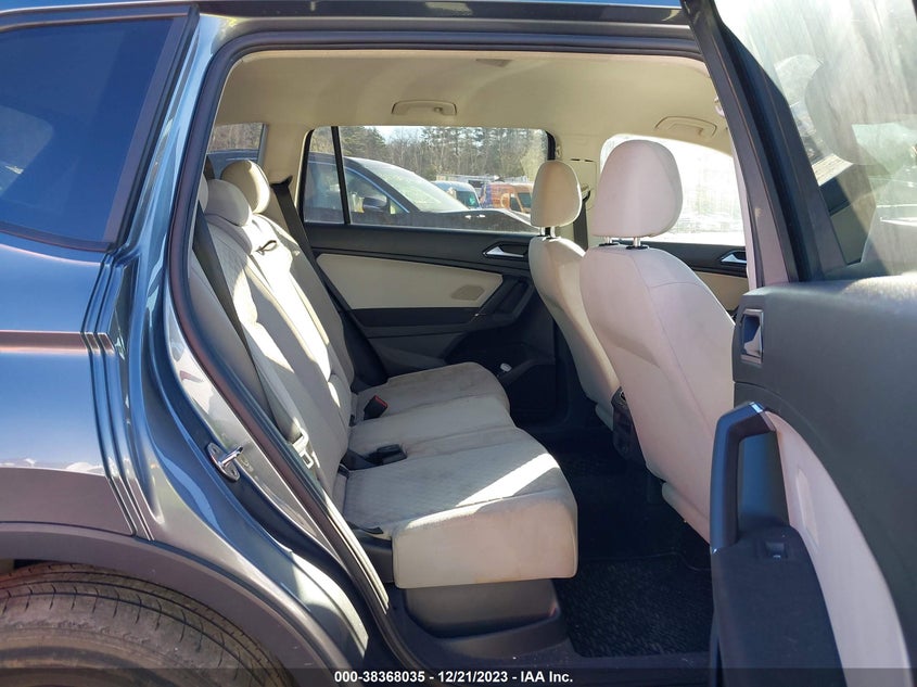 VIN 3VV0B7AX5JM093659 2018 VOLKSWAGEN TIGUAN S