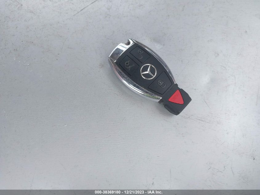 2015 MERCEDES-BENZ S 550 WDDUG8CB2FA100604