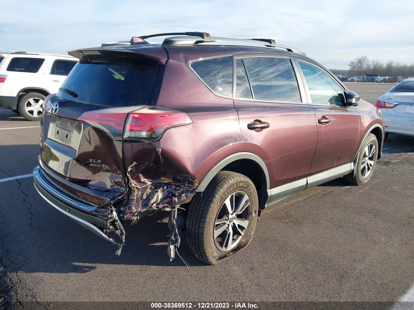VIN 2T3RFREV8HW565716 2017 TOYOTA RAV4 XLE
