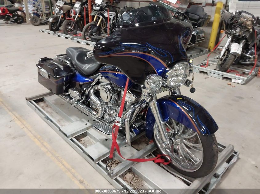 2004 HARLEY-DAVIDSON FLHTCSE - 1HD1PJE114Y952809