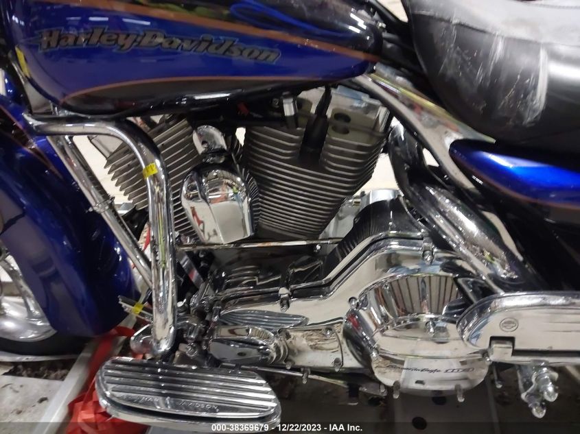 2004 HARLEY-DAVIDSON FLHTCSE - 1HD1PJE114Y952809