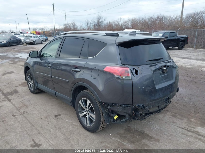 VIN JTMRFREV2HJ116708 2017 TOYOTA RAV4 XLE