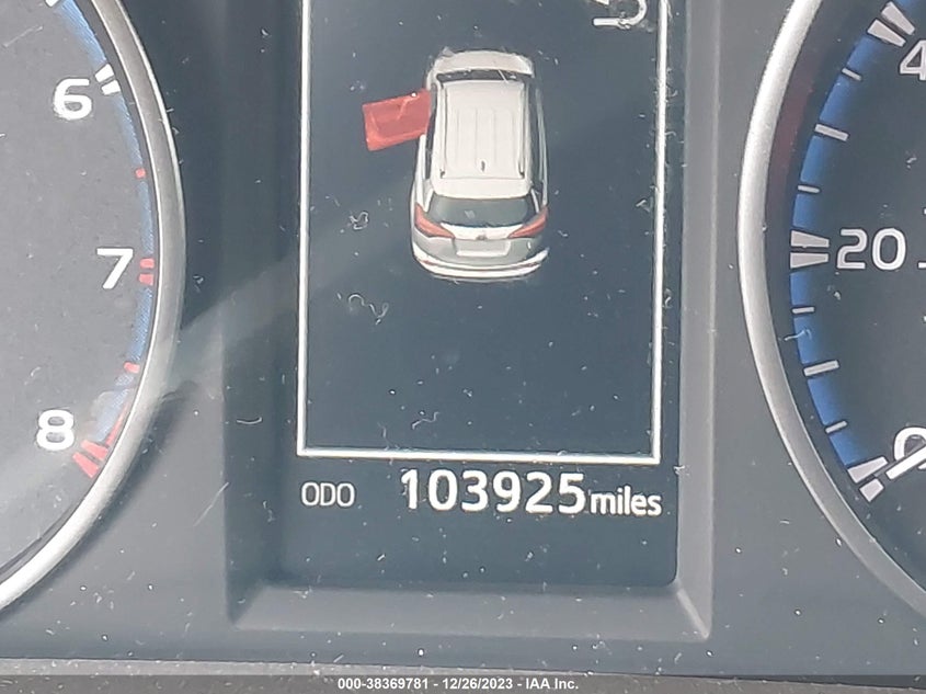VIN JTMRFREV2HJ116708 2017 TOYOTA RAV4 XLE