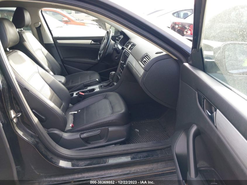 2013 VOLKSWAGEN PASSAT SE - 1VWBP7A36DC147866