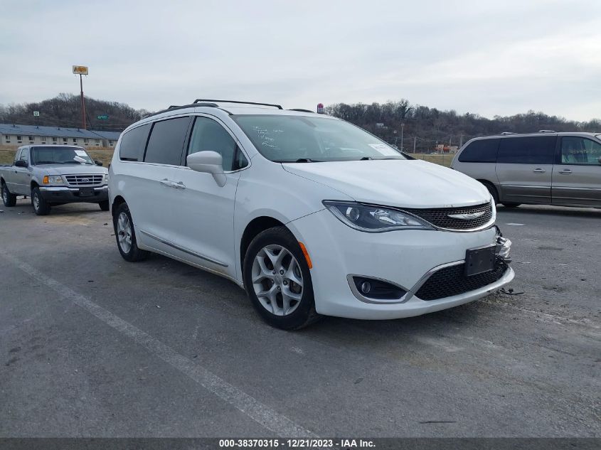 CHRYSLER-PACIFICA-2C4RC1BG5HR543523