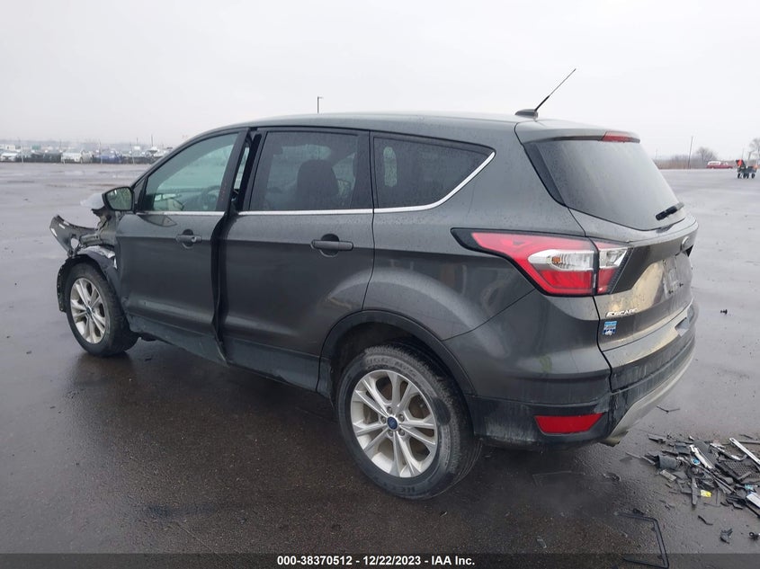 VIN 1FMCU9GD4HUE47879 2017 FORD ESCAPE SE