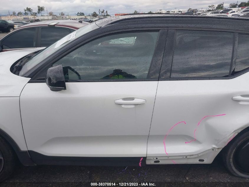 2021 VOLVO XC40 T5 R-DESIGN YV4162UM8M2431267