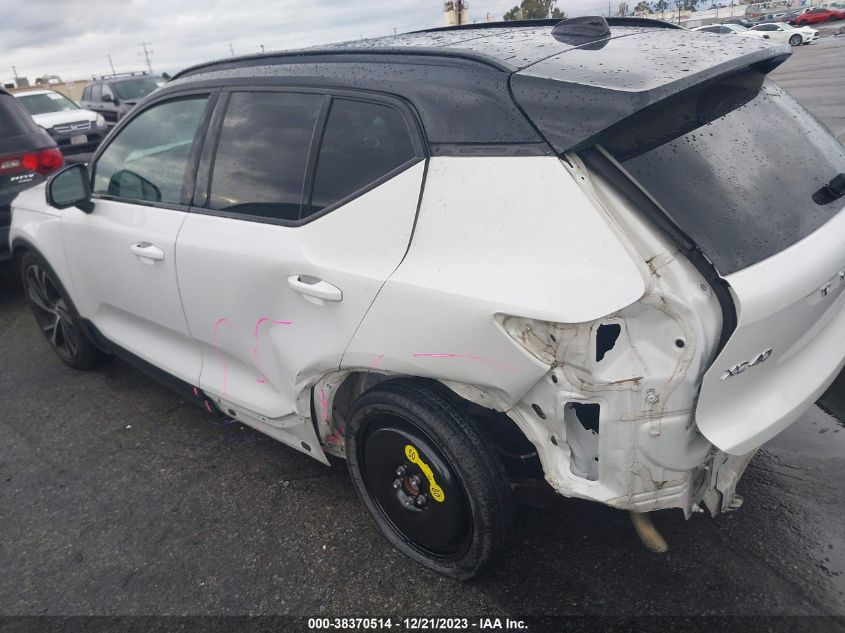 2021 VOLVO XC40 T5 R-DESIGN YV4162UM8M2431267