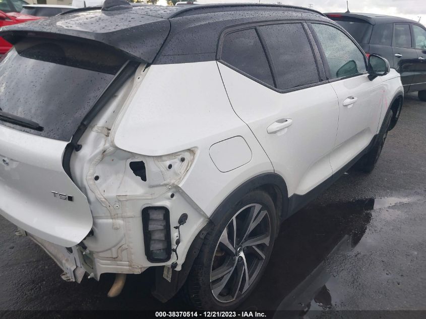 2021 VOLVO XC40 T5 R-DESIGN YV4162UM8M2431267
