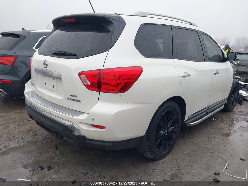 VIN 5N1DR2MM2HC684703 2017 NISSAN PATHFINDER PLATINUM