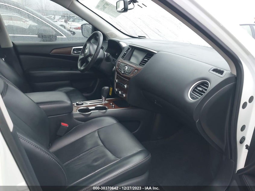 VIN 5N1DR2MM2HC684703 2017 NISSAN PATHFINDER PLATINUM