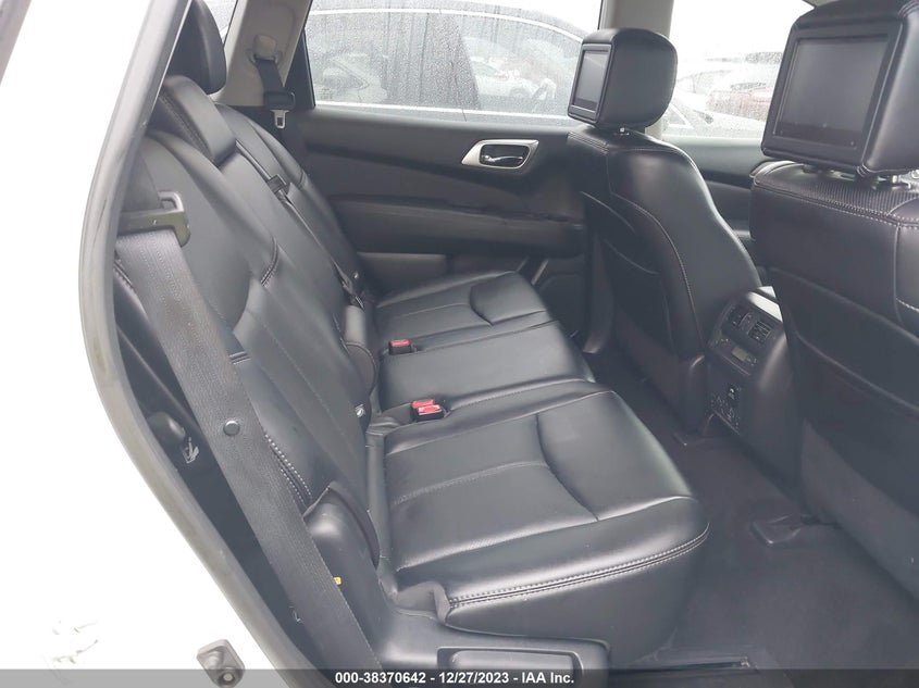 VIN 5N1DR2MM2HC684703 2017 NISSAN PATHFINDER PLATINUM