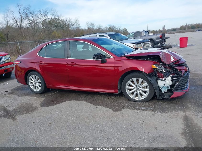2018 TOYOTA CAMRY LE - 4T1B11HK4JU561731
