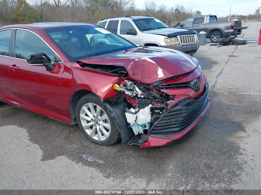 2018 TOYOTA CAMRY LE - 4T1B11HK4JU561731