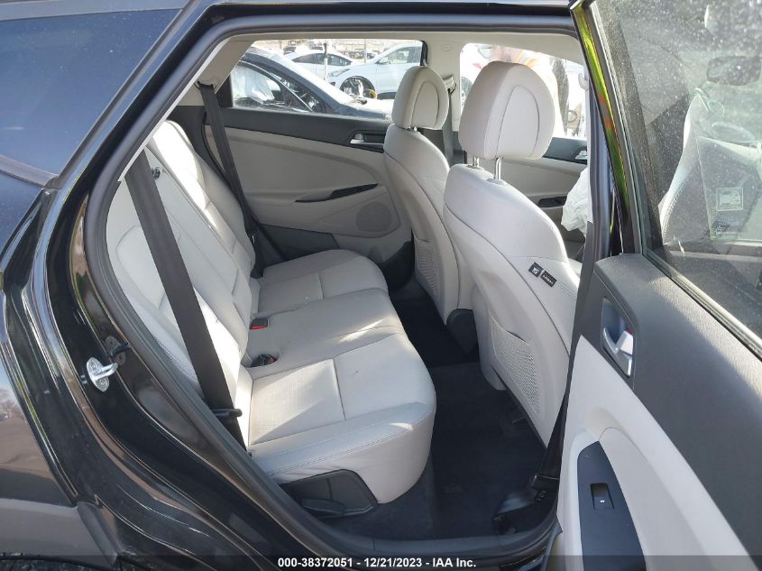 2017 HYUNDAI TUCSON SE - KM8J3CA48HU414710