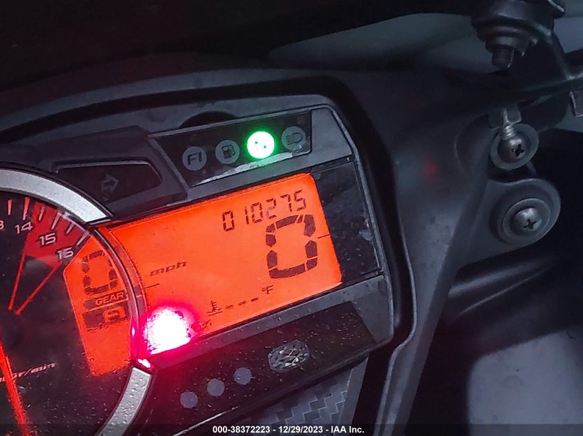 VIN JS1GR7MA6N7101195 2022 SUZUKI GSX-R750