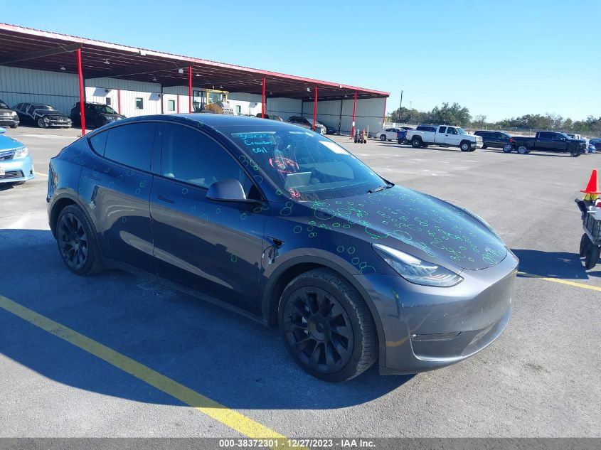 2021 TESLA MODEL Y LONG RANGE DUAL MOTOR ALL-WHEEL DRIVE - 5YJYGDEE2MF254391