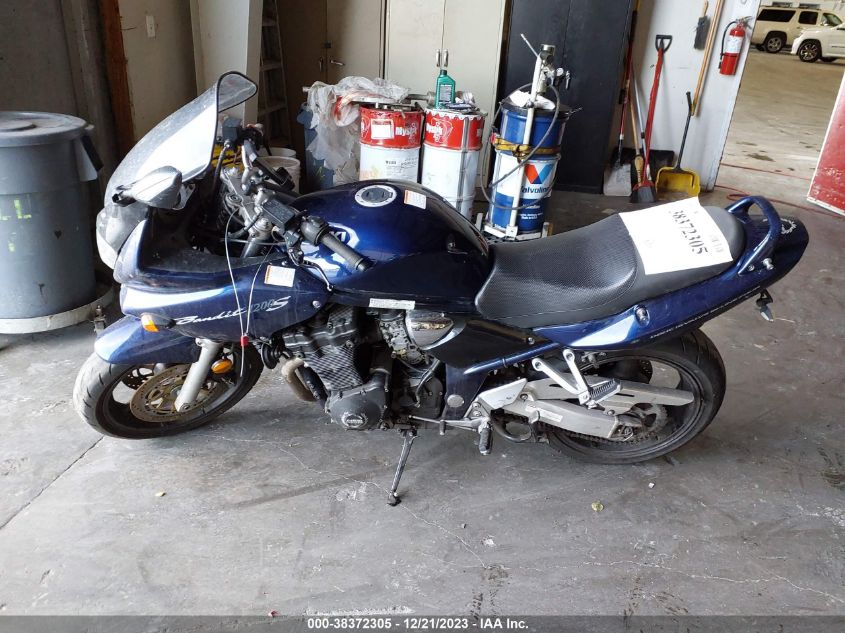 2002 SUZUKI GSF1200 S JS1GV77A322101896