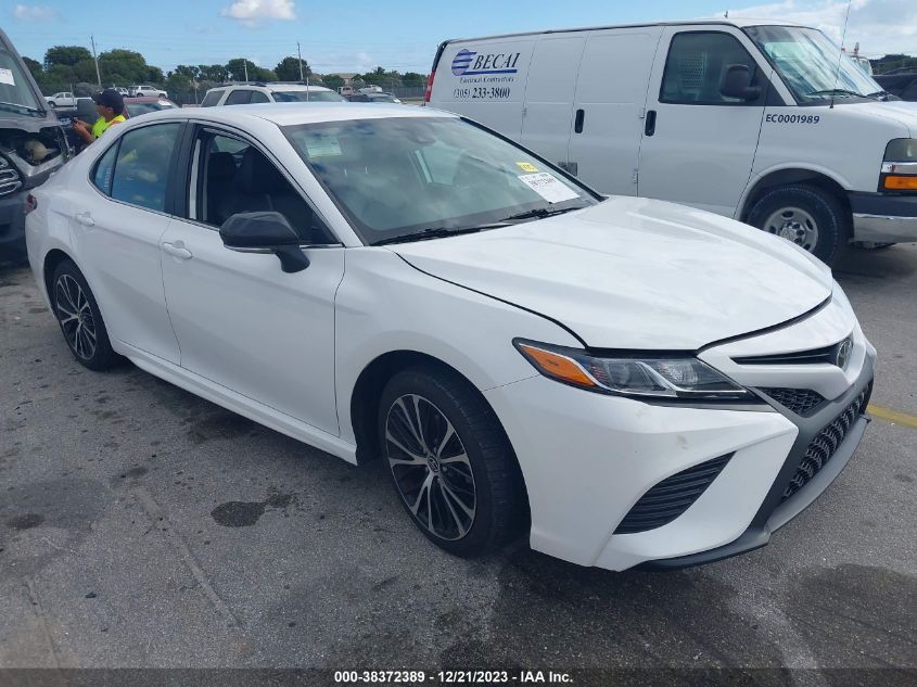 2020 TOYOTA CAMRY SE/SE NIGHT SHADE - 4T1G11AK3LU388383
