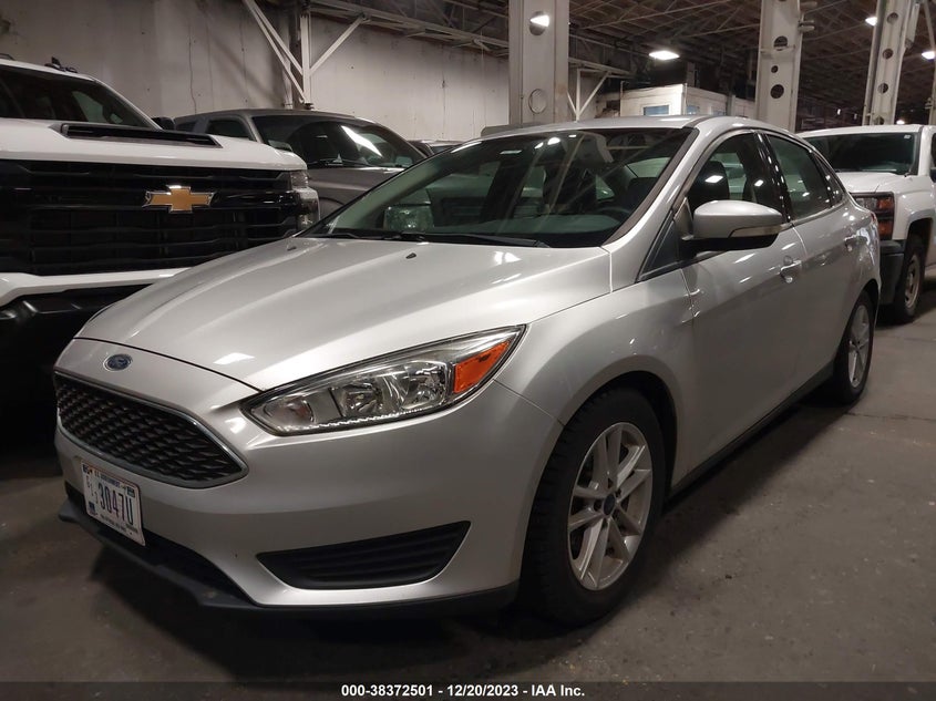 VIN 1FADP3F2XHL315850 2017 FORD FOCUS SE