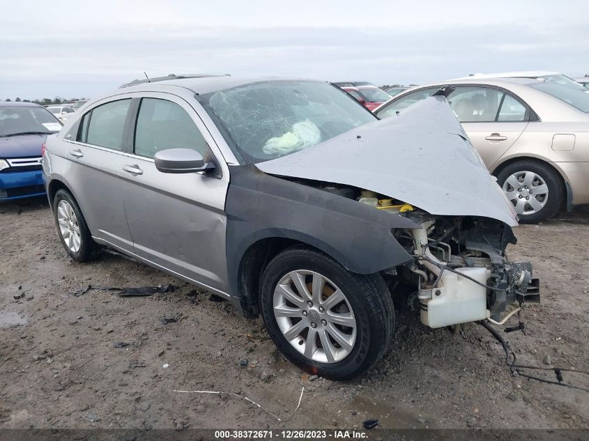2013 CHRYSLER 200 TOURING - 1C3CCBBB5DN533943