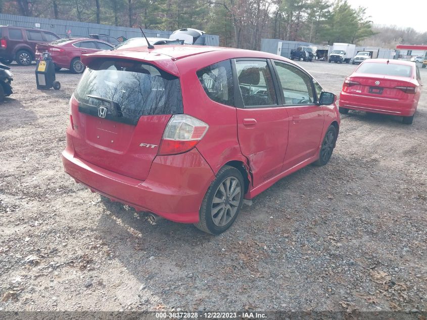 2013 HONDA FIT SPORT - JHMGE8H54DC000679