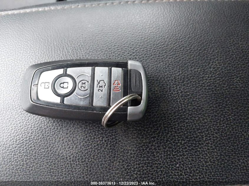 2018 FORD FUSION TITANIUM/PLATINUM - 3FA6P0D94JR124133
