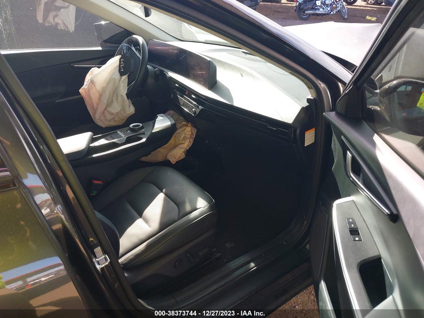 VIN KNDC3DLC2N5035215 2022 KIA EV6 LIGHT/WIND/GT LINE