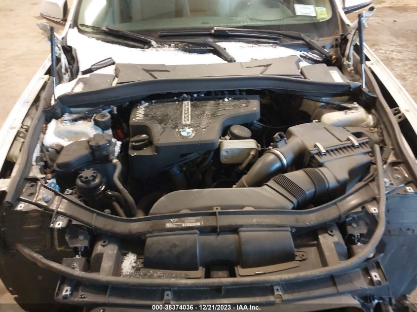 2014 BMW X1 XDRIVE28I - WBAVL1C56EVY16602