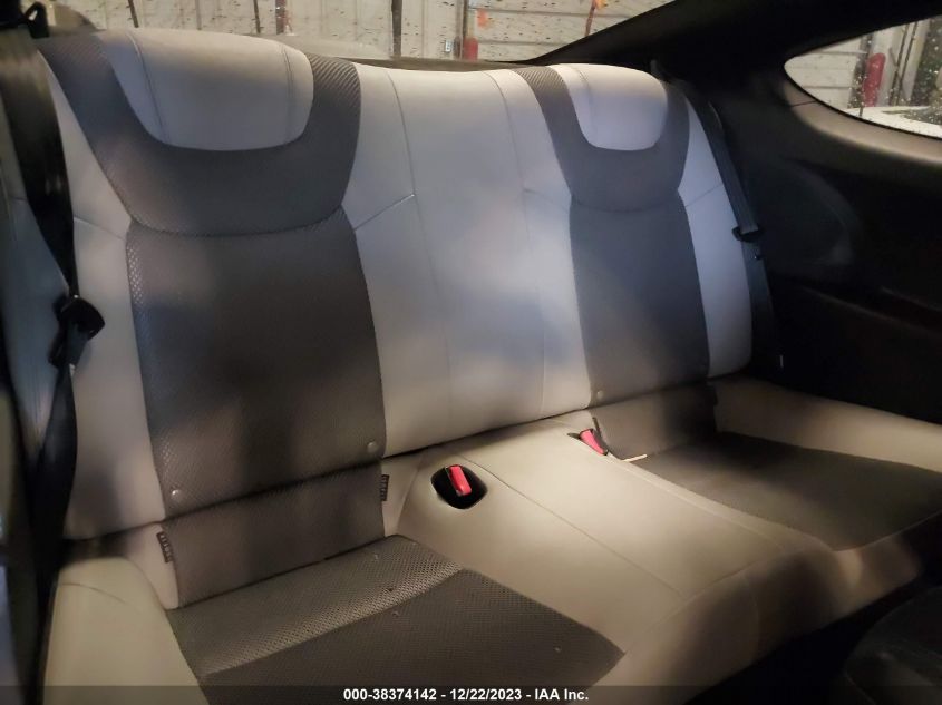 2015 HYUNDAI GENESIS 3.8 BASE - KMHHT6KJ0FU128934