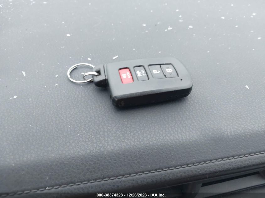2017 TOYOTA COROLLA L/LE/XLE/SE/XSE - 5YFBURHE4HP646855