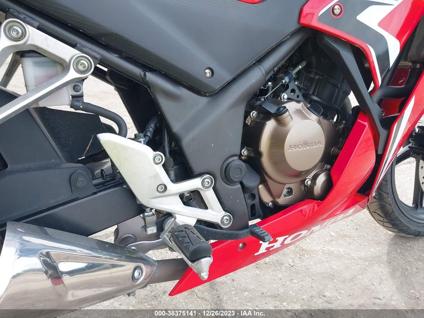 VIN MLHNC510XM5700641 2021 HONDA CBR300 R