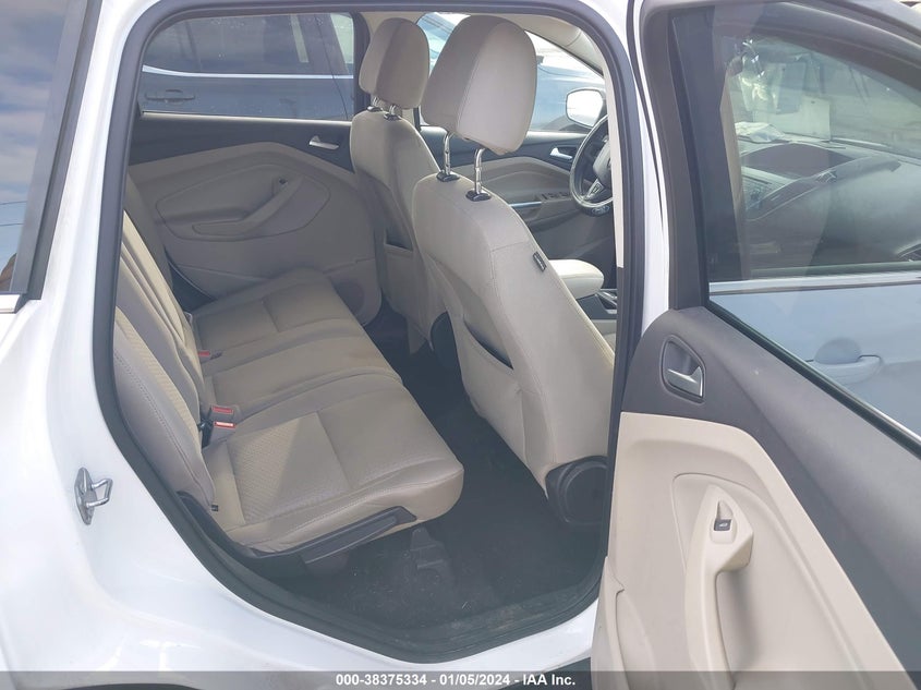 VIN 1FMCU0GD0HUE24952 2017 FORD ESCAPE SE