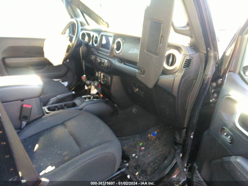 2018 JEEP WRANGLER UNLIMITED SAHARA 4X4 - 1C4HJXEG2JW317730