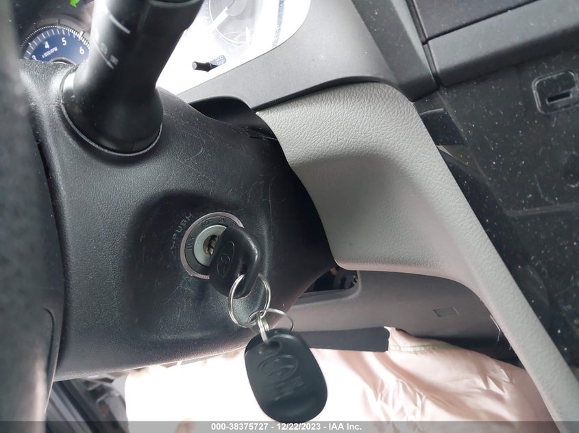 VIN 5TDKZ3DC0JS962723 2018 TOYOTA SIENNA LE