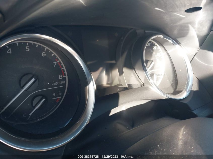 2019 TOYOTA CAMRY SE - 4T1B11HKXKU802810